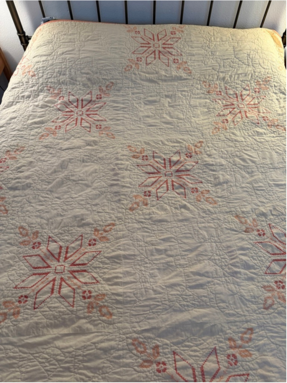 Vintage Handmade Quilt Hand Quilted Embroidered Floral Star 79x90 Full Queen Cot - Picture 8 of 13